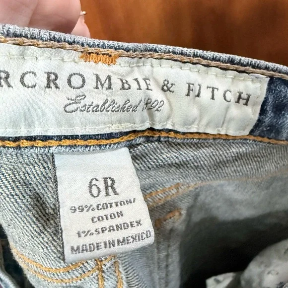 Abercrombie & Fitch Madison Flare Jeans - Picture 5 of 5